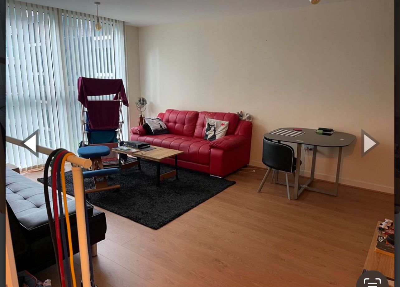Executive One-Bedroom Flat in the Heart of The Hub, Milton Keynes - Image 4